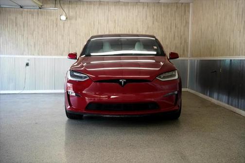 2023 Tesla Model X Standard Range