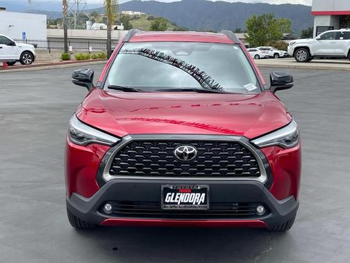 2025 Toyota Corolla Cross XLE