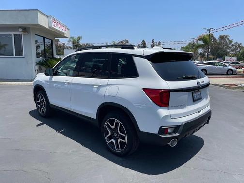 2023 Honda Passport AWD Elite