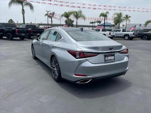 2022 Lexus ES 350 Base