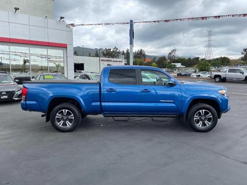 2017 Toyota Tacoma TRD Sport