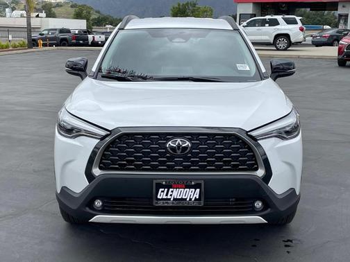 2025 Toyota Corolla Cross XLE