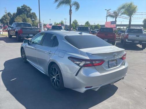 2022 Toyota Camry SE