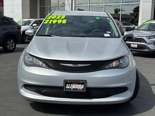 2023 Chrysler Voyager LX