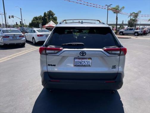 2020 Toyota RAV4 LE