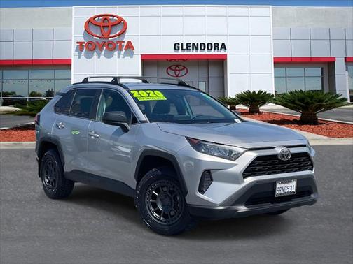 2020 Toyota RAV4 LE