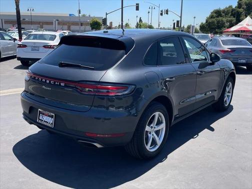 2020 Porsche Macan Base