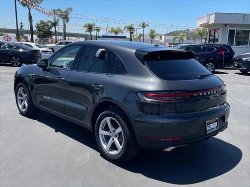 2020 Porsche Macan Base