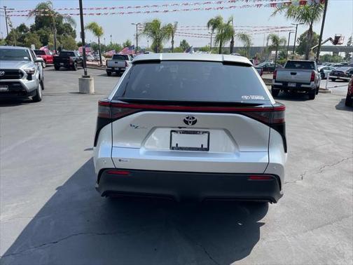 2025 Toyota bZ4X XLE