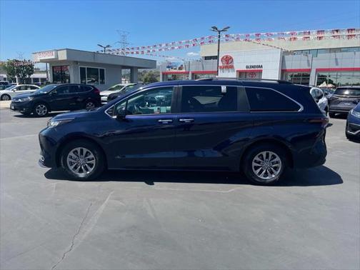2023 Toyota Sienna XLE 7 Passenger