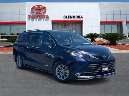 2023 Toyota Sienna XLE 7 Passenger