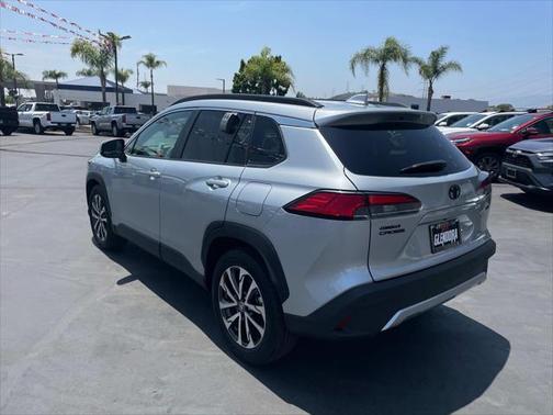 2024 Toyota Corolla Cross XLE