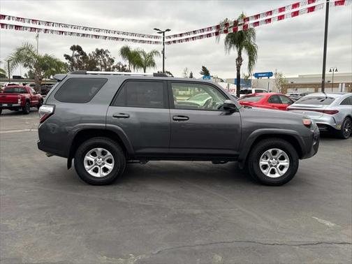 2023 Toyota 4Runner SR5