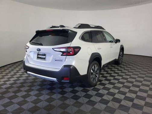 2025 Subaru Outback Touring XT