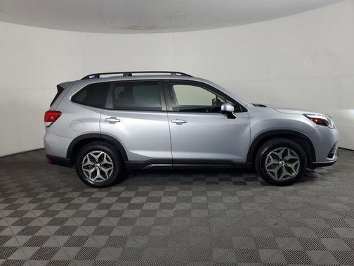 2023 Subaru Forester 2.5i Premium