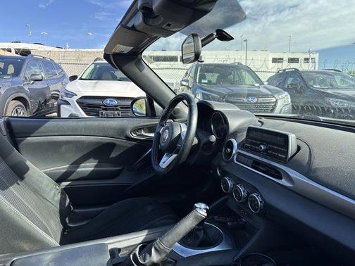 2017 FIAT 124 Spider Classica