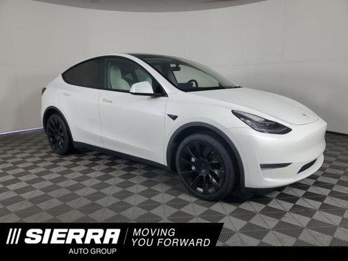 2023 Tesla Model Y Long Range