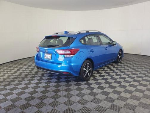 2023 Subaru Impreza 2.0i Premium