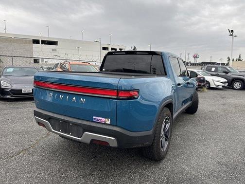 2025 Rivian R1T Adventure Package