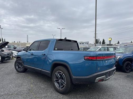 2025 Rivian R1T Adventure Package