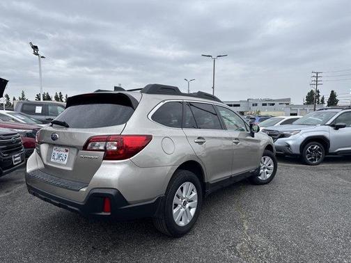 2019 Subaru Outback 2.5i Premium