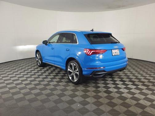 2019 Audi Q3 2.0T S line Premium Plus