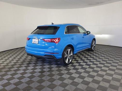 2019 Audi Q3 2.0T S line Premium Plus