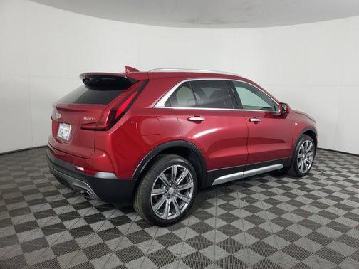 2019 Cadillac XT4 Premium Luxury
