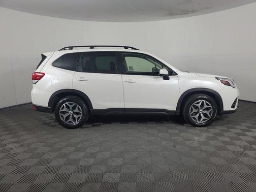 2023 Subaru Forester 2.5i Premium