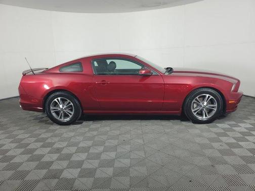 2014 Ford Mustang V6 Premium