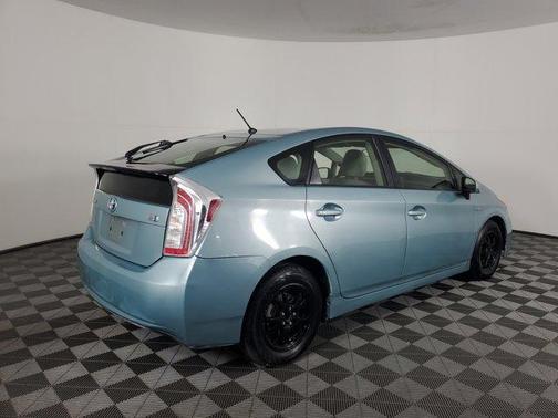 2014 Toyota Prius Five