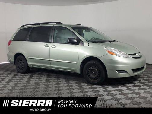 2008 Toyota Sienna LE