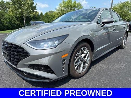 2022 Hyundai SONATA SEL
