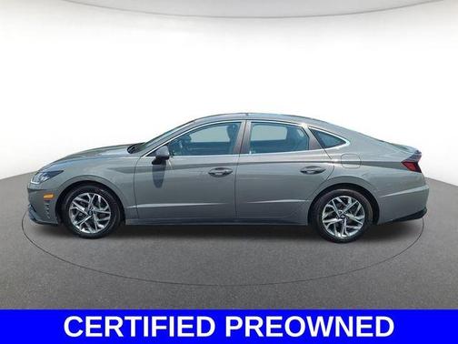 2022 Hyundai SONATA SEL