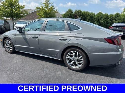 2022 Hyundai SONATA SEL
