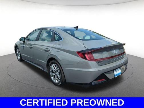 2022 Hyundai SONATA SEL