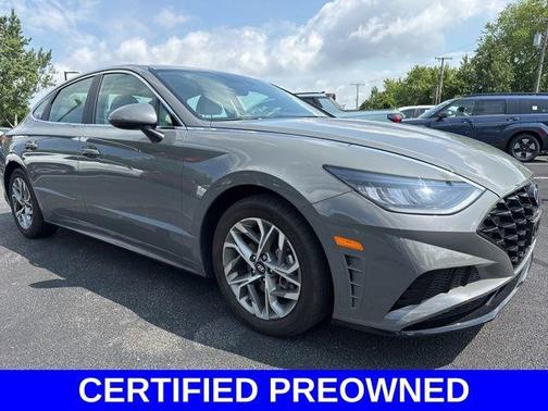 2022 Hyundai SONATA SEL