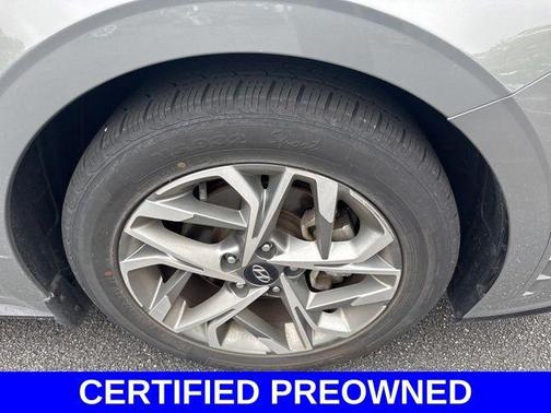 2022 Hyundai SONATA SEL