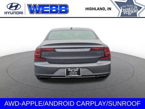 Gray Metallic 2019 Volvo S90 T6 Momentum