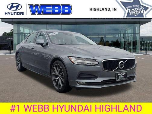 Gray Metallic 2019 Volvo S90 T6 Momentum