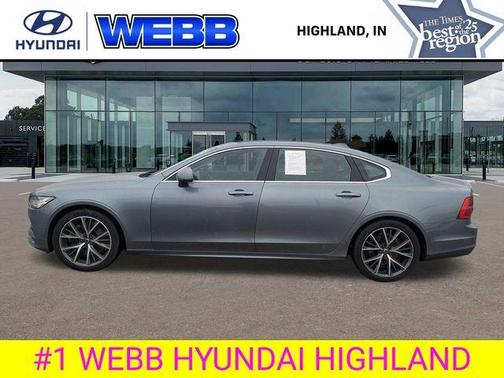 Gray Metallic 2019 Volvo S90 T6 Momentum