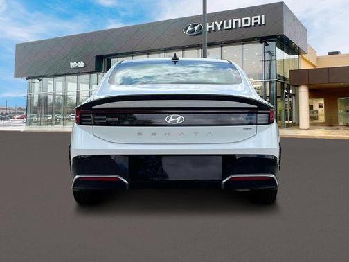 2025 Hyundai SONATA Hybrid SEL