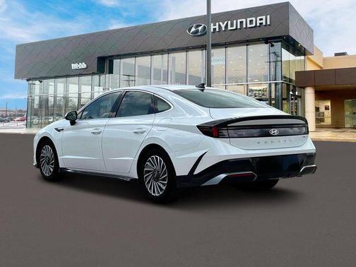 2025 Hyundai SONATA Hybrid SEL