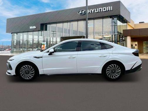 2025 Hyundai SONATA Hybrid SEL