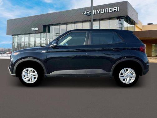 2025 Hyundai VENUE SE