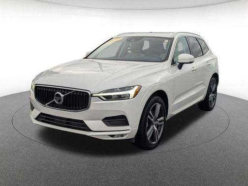 2021 Volvo XC60 T5 Momentum