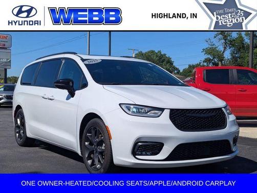 Bright White Clearcoat 2025 Chrysler Pacifica Limited