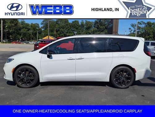 Bright White Clearcoat 2025 Chrysler Pacifica Limited