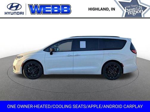 Bright White Clearcoat 2025 Chrysler Pacifica Limited