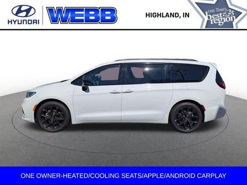 Bright White Clearcoat 2025 Chrysler Pacifica Limited